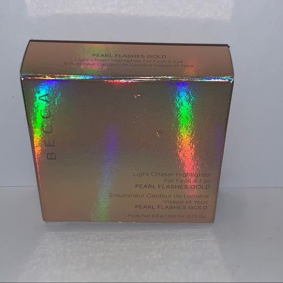 Becca Light Chaser Highlighter Pearl Flashes Gold - Picture 8 of 16